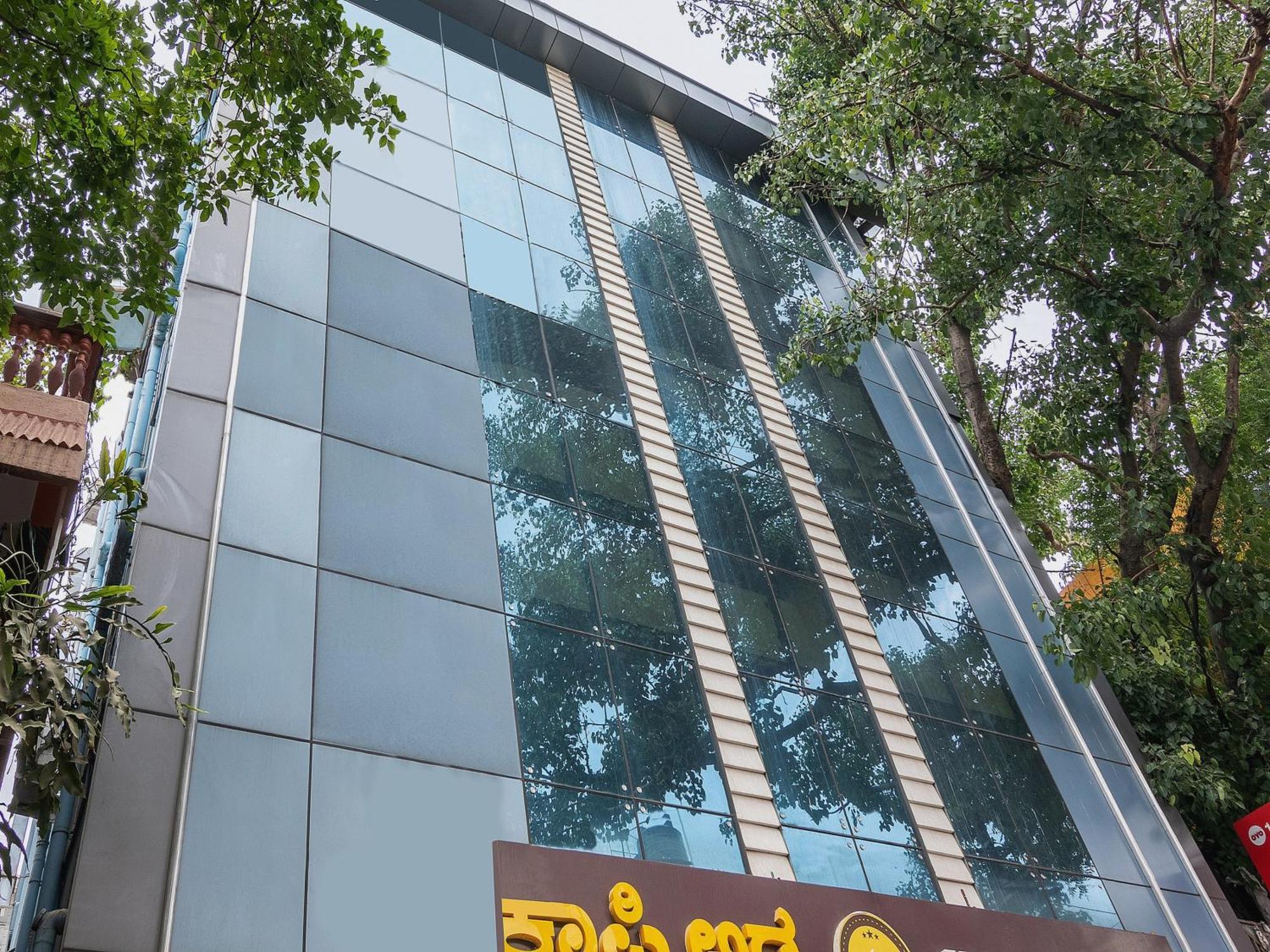 Oyo Sree Balaji Residency Hotel Bangalore Exterior photo